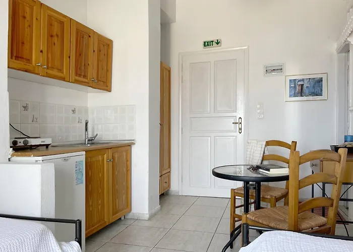 Evdokia's 3* Pera Gyalos