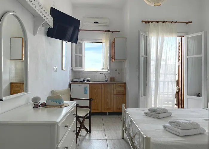 Evdokia's 3* Pera Gyalos